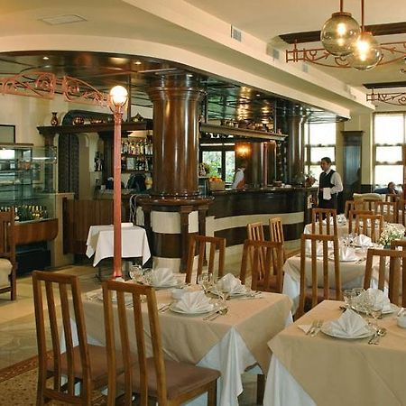 Hotel Irisa Bucureşti Ngoại thất bức ảnh