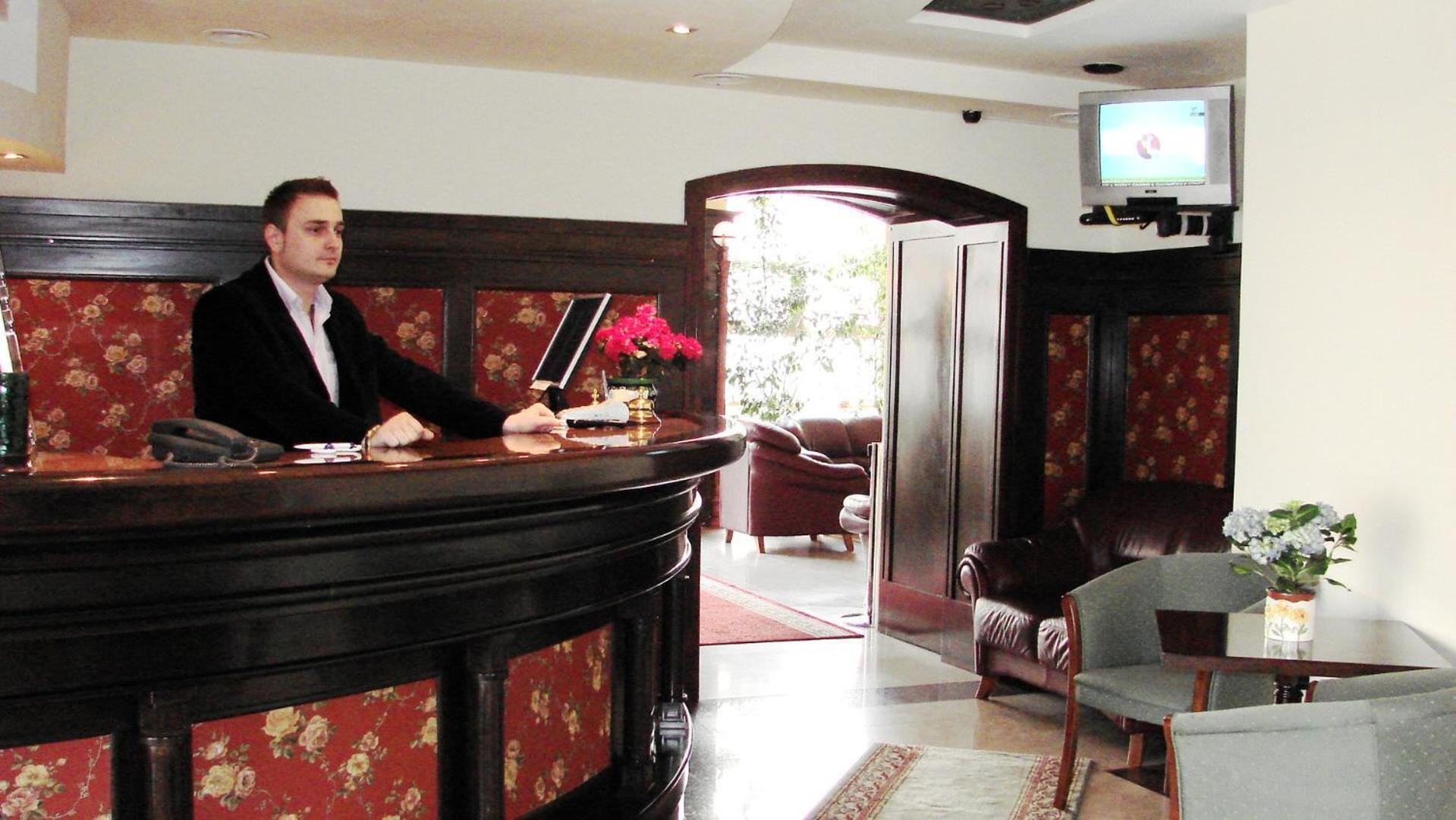 Hotel Irisa Bucureşti Ngoại thất bức ảnh